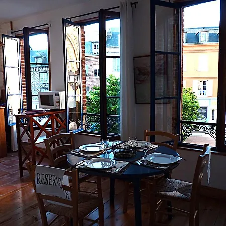 Maison Particuliere Place Saint-leonard * 옹플뢰르